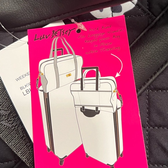 Betsey Johnson Skull Weekender - Picture 7 of 7